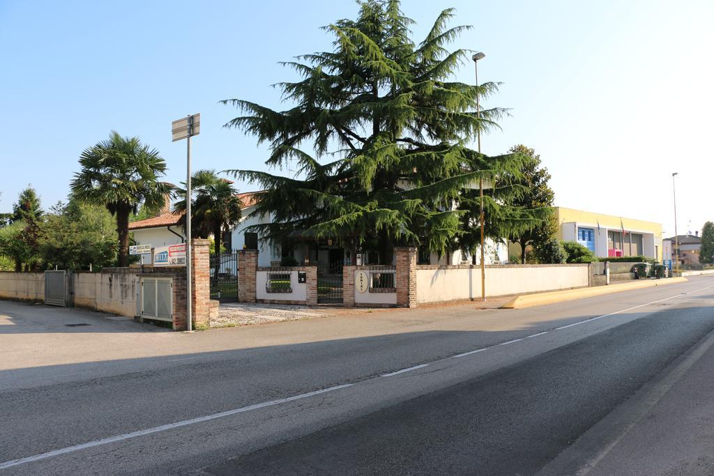 Appartamenti Via Calnova Noventa di Piave Zimmer foto